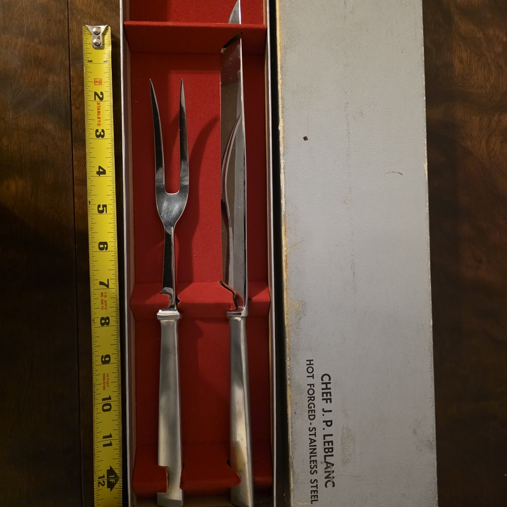 VINTAGE Stainless Steel Carving Set - Silver